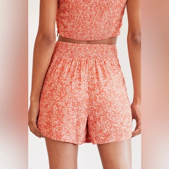 LULUS CORAL PRINT TIE -FRONT SHORTS - Picture 7 of 8